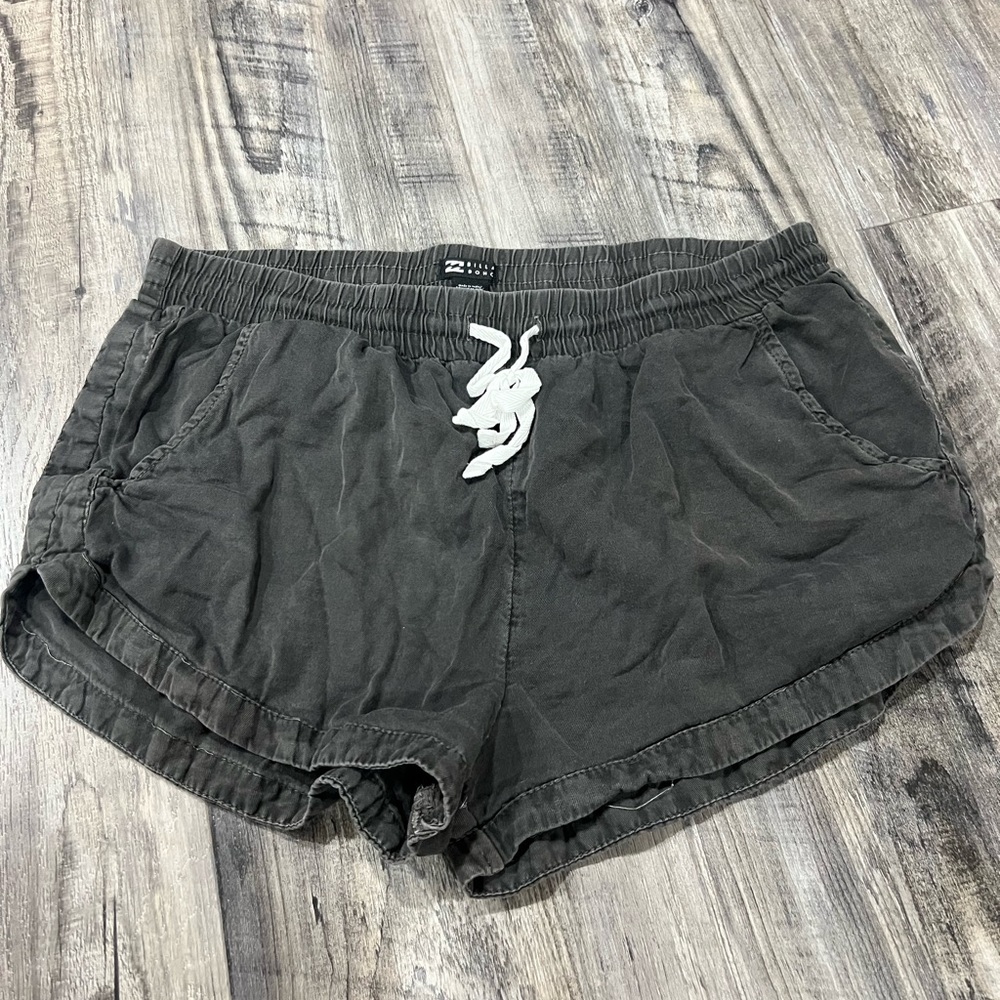 BillaBong Gray Shorts Women’s Size Medium